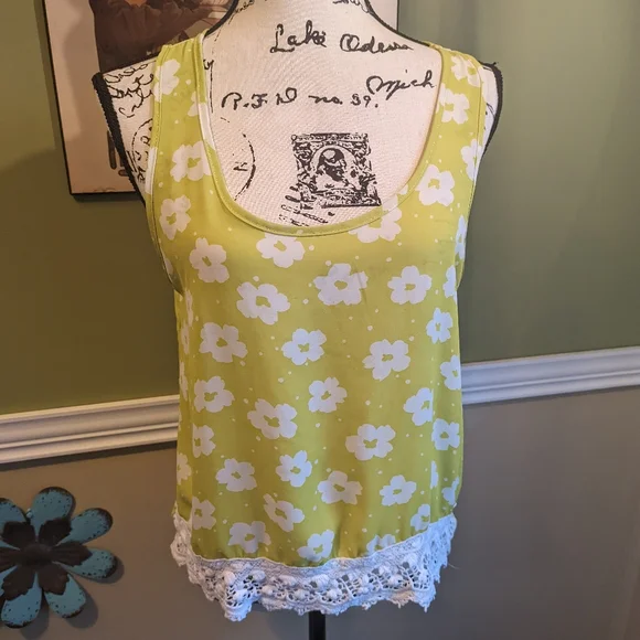 Kii | Tops | Kii Top | Poshmark